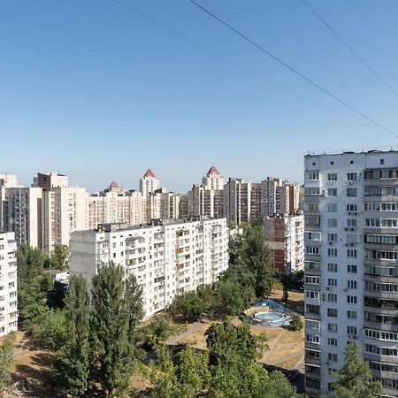 Чудова Квартира Для Відпочинку І Роботи На Оболоні Kiev Dış mekan fotoğraf